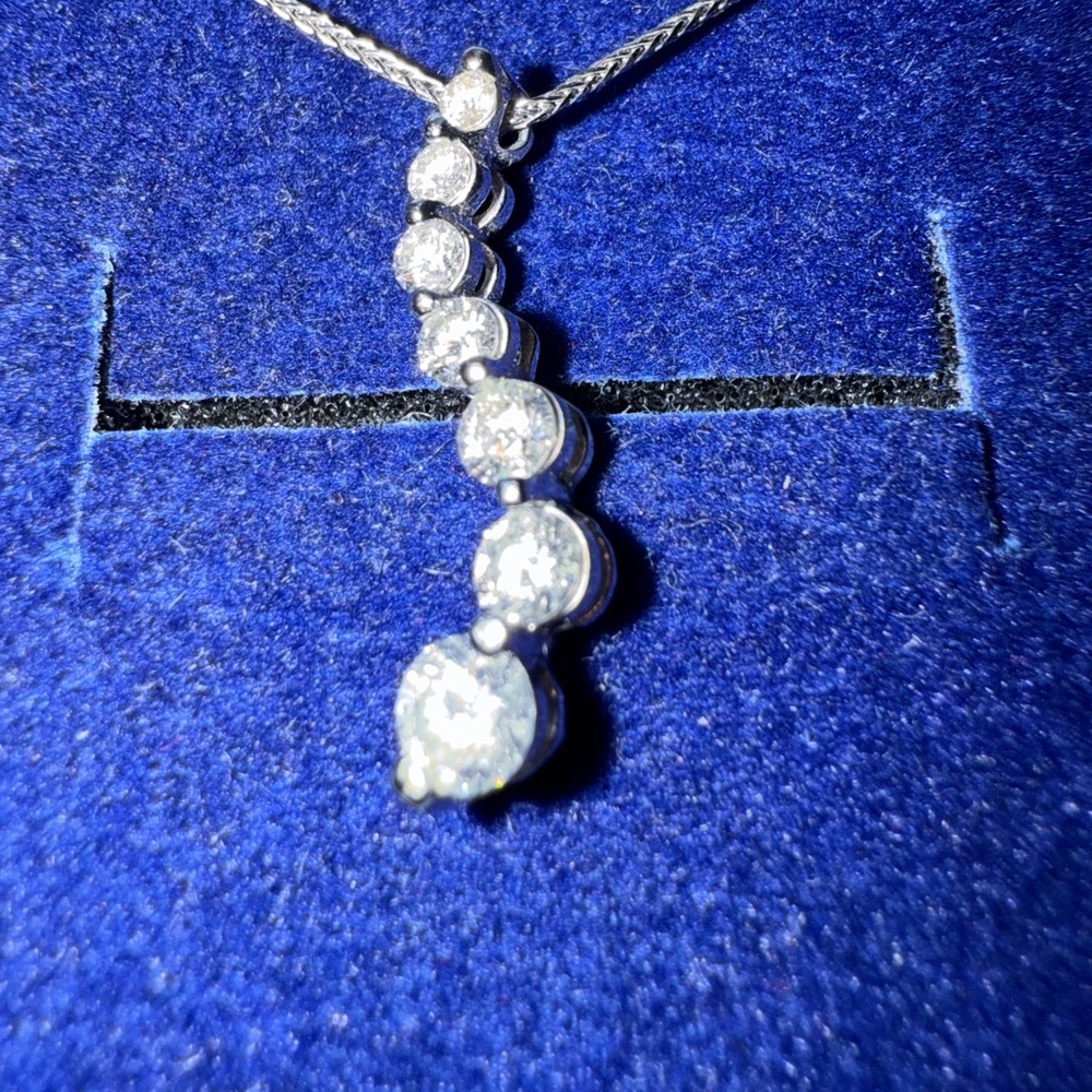 Elegant 14K White Gold Diamond Necklace